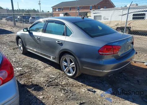 2015 Volkswagen Passat 2.0L Tdi Sel Premium from USA, damaged, VIN 1VWCV7A35FC083428